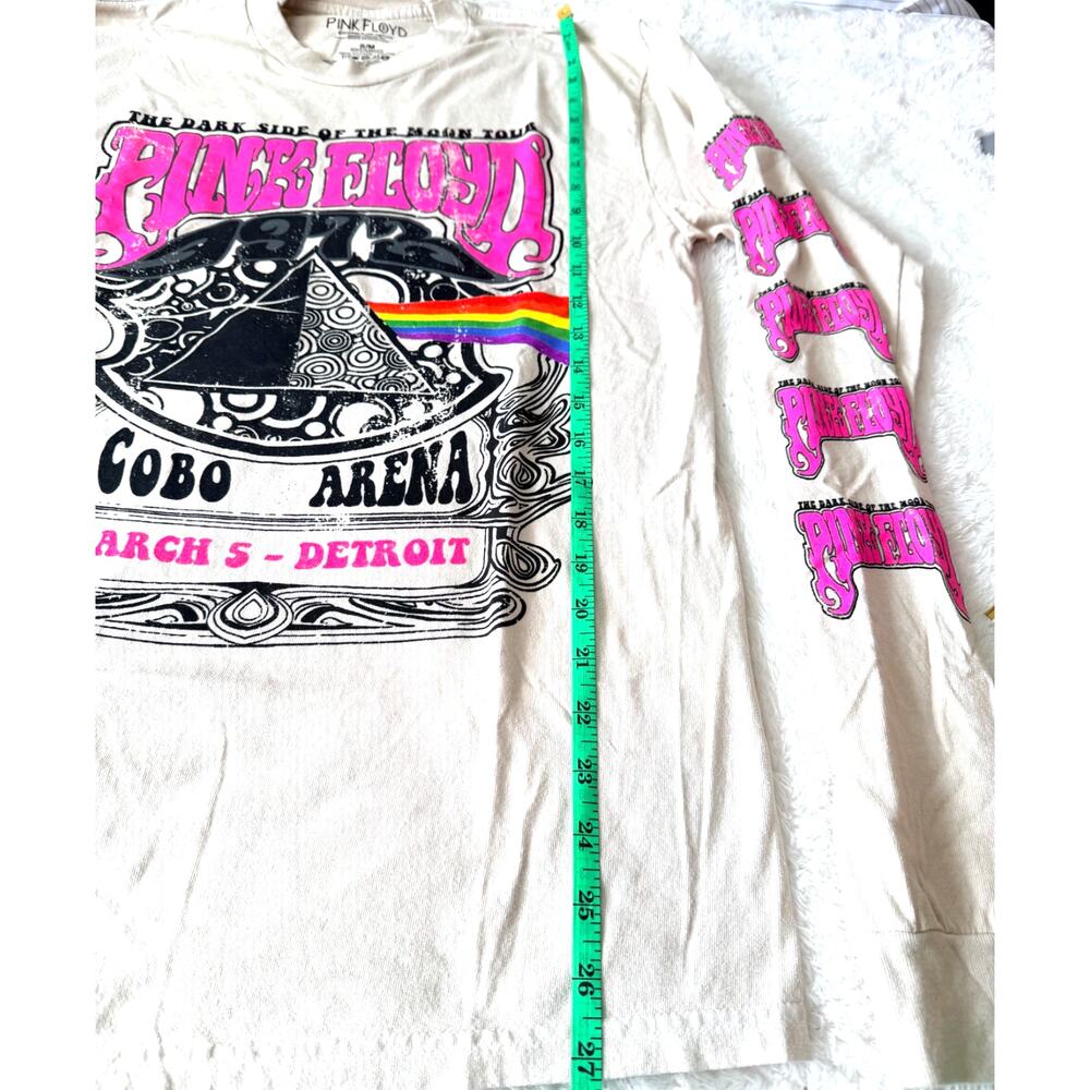 Pink Floyd Dark Side 1973 Cobo Arena Long Sleeve Tee S/M NWOT - Picture 4 of 6